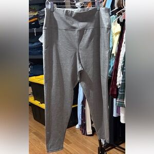 🩶 American Eagle | “The Everything Pocket Legging” | Light Gray | Women’s XXL 🩶